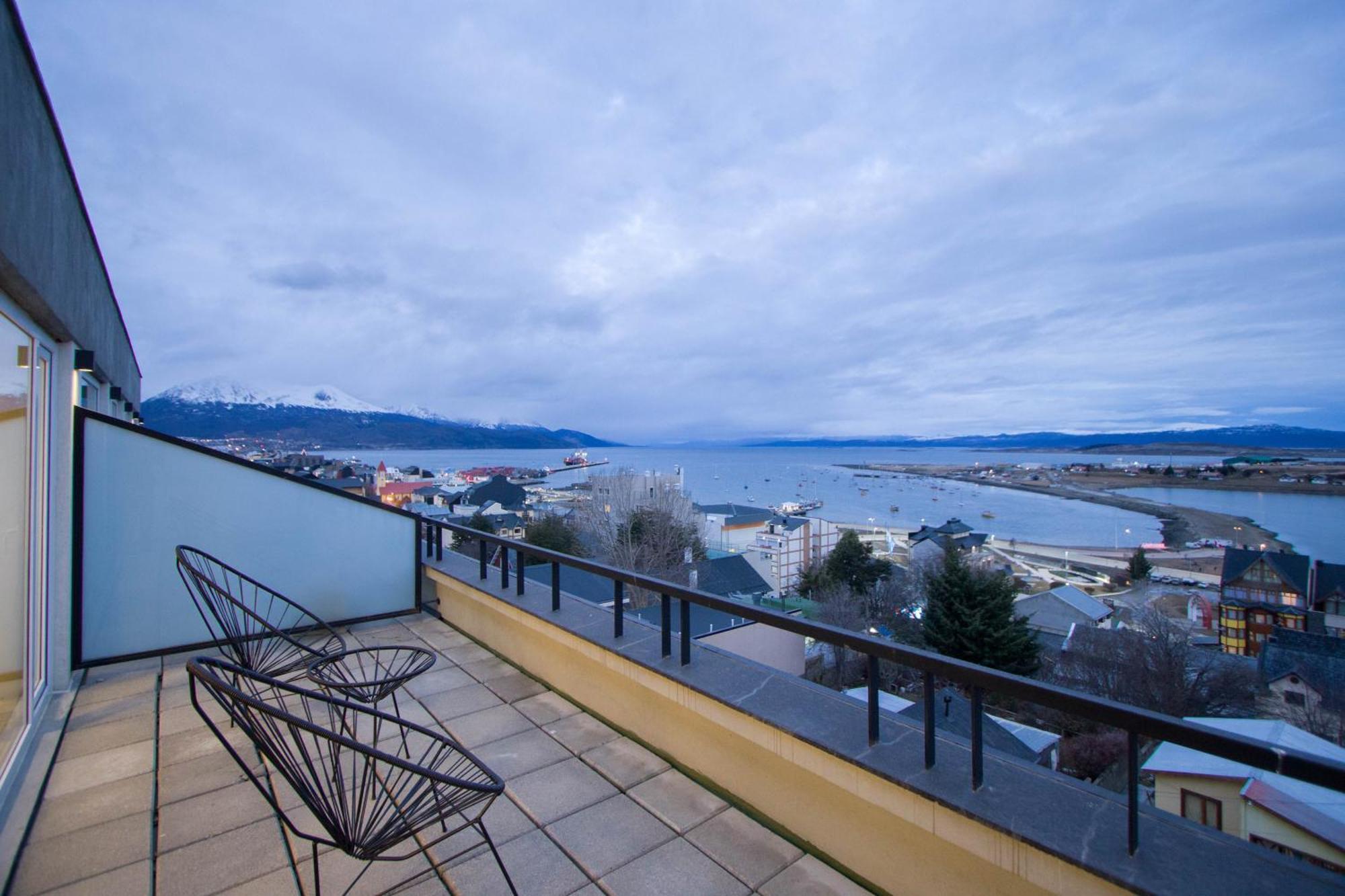 Pacifico Apartamentos Centro Ушуайя Екстер'єр фото